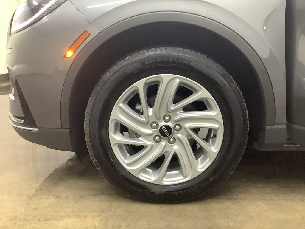 Used 2024 Lincoln Corsair AWD image 24