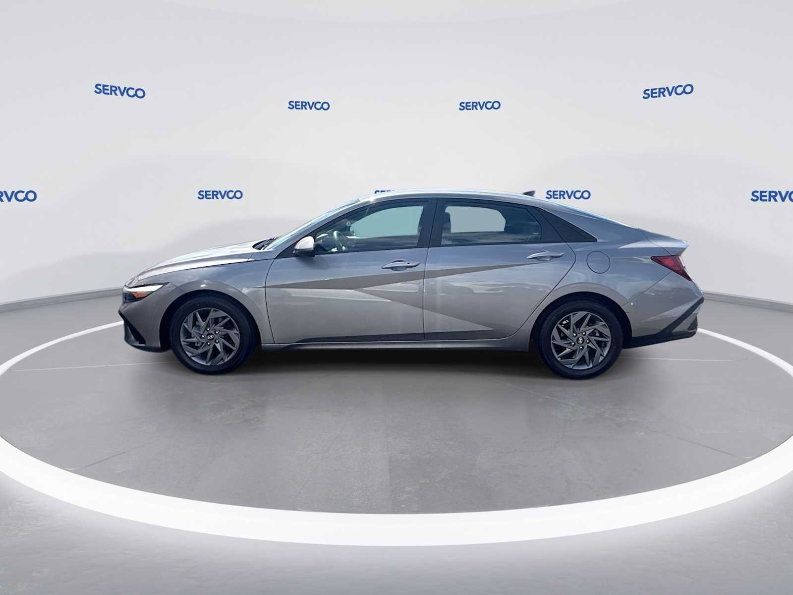 Used 2024 Hyundai Elantra SEL FWD image 5