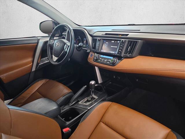 Used 2017 Toyota RAV4 Platinum FWD image 21