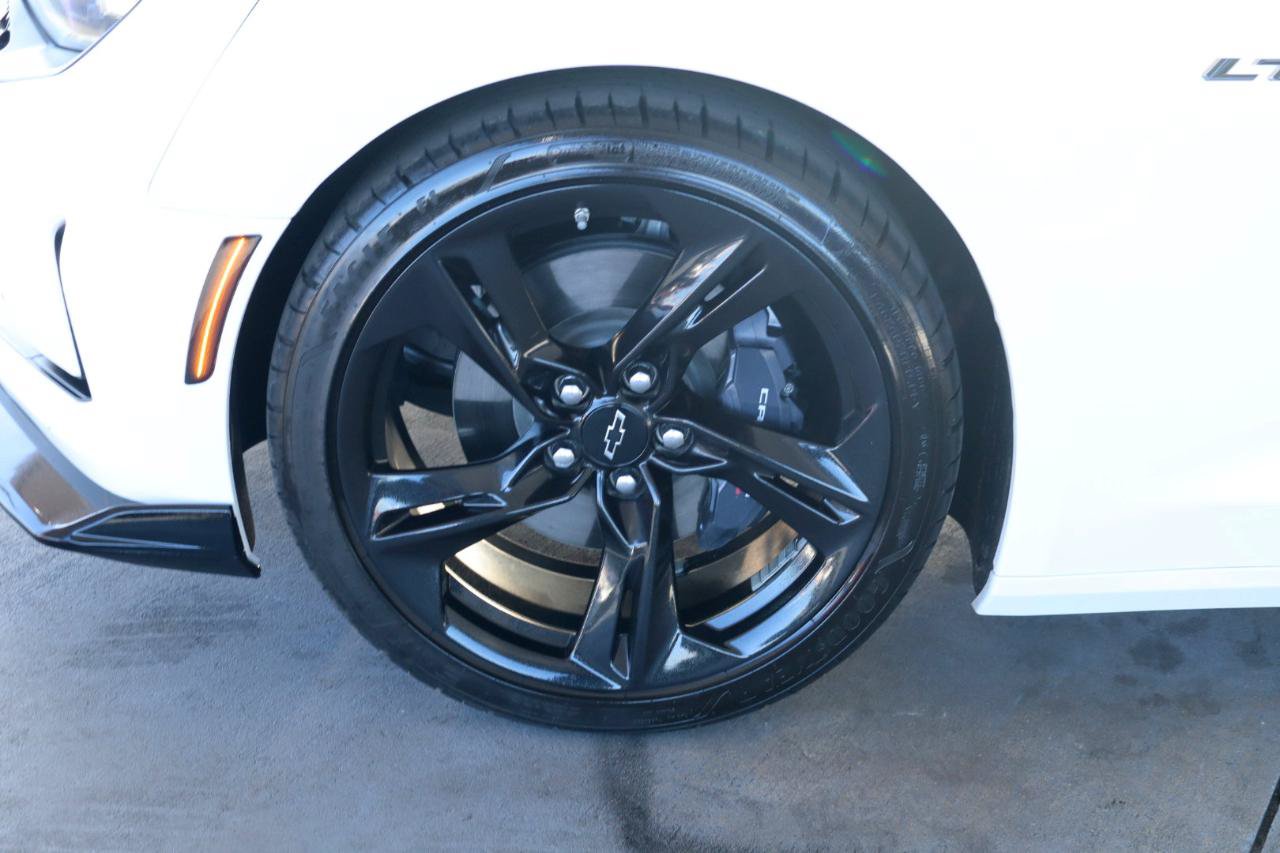 Used 2022 Chevrolet Camaro LT RWD image 12