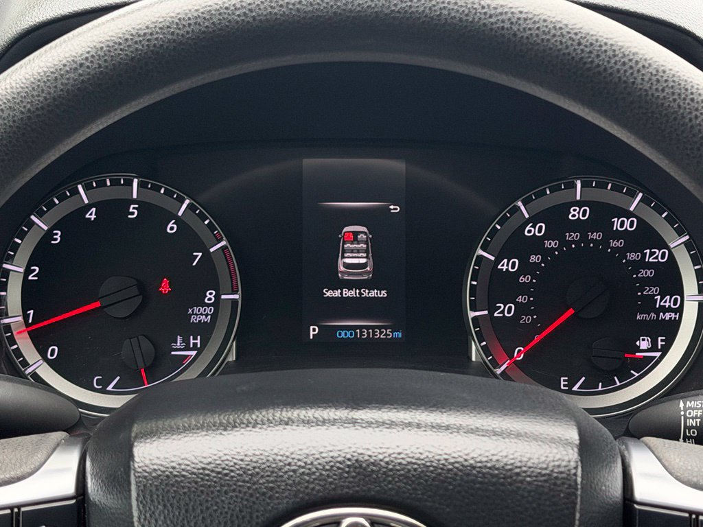 Used 2021 Toyota Highlander L FWD image 15