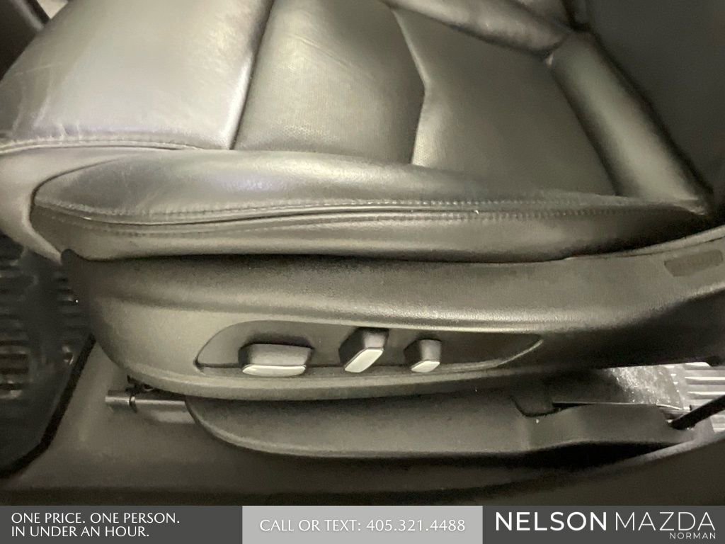 Used 2019 Cadillac XT5 Premium Luxury FWD image 25