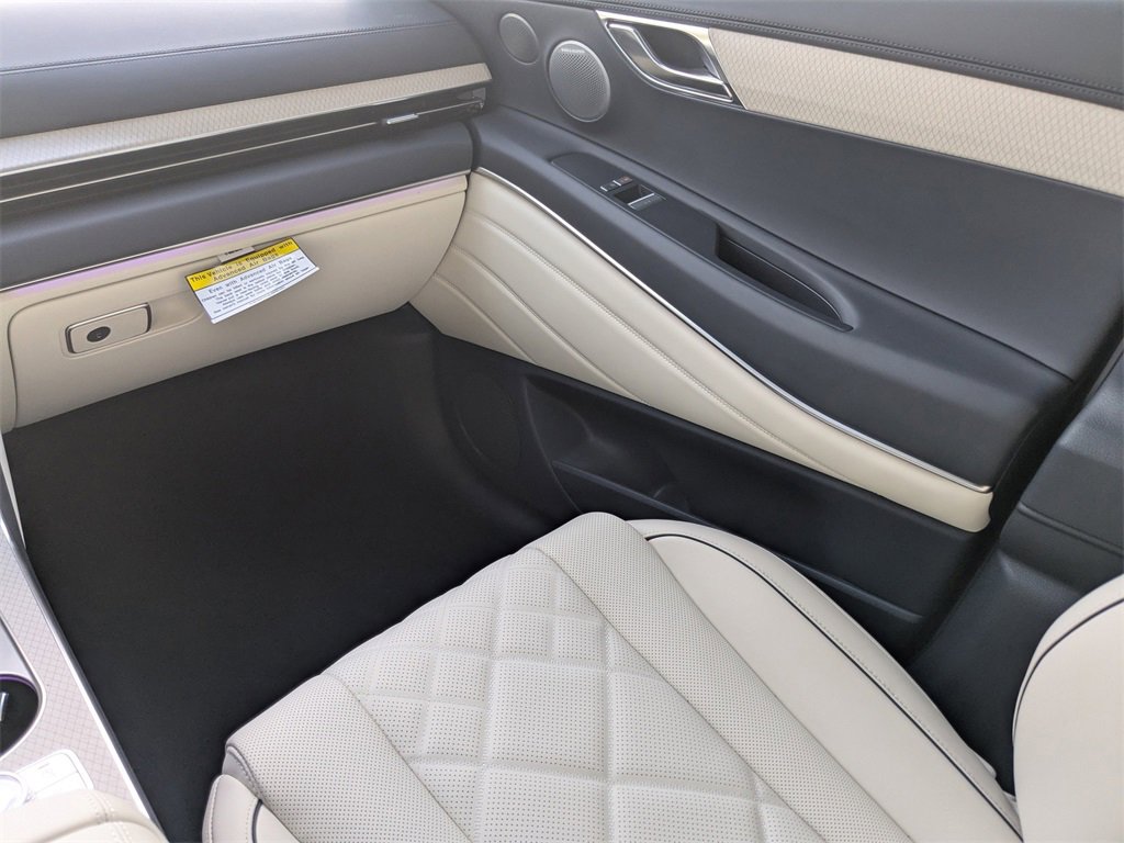New 2025 Genesis GV80 3.5T Prestige image 18