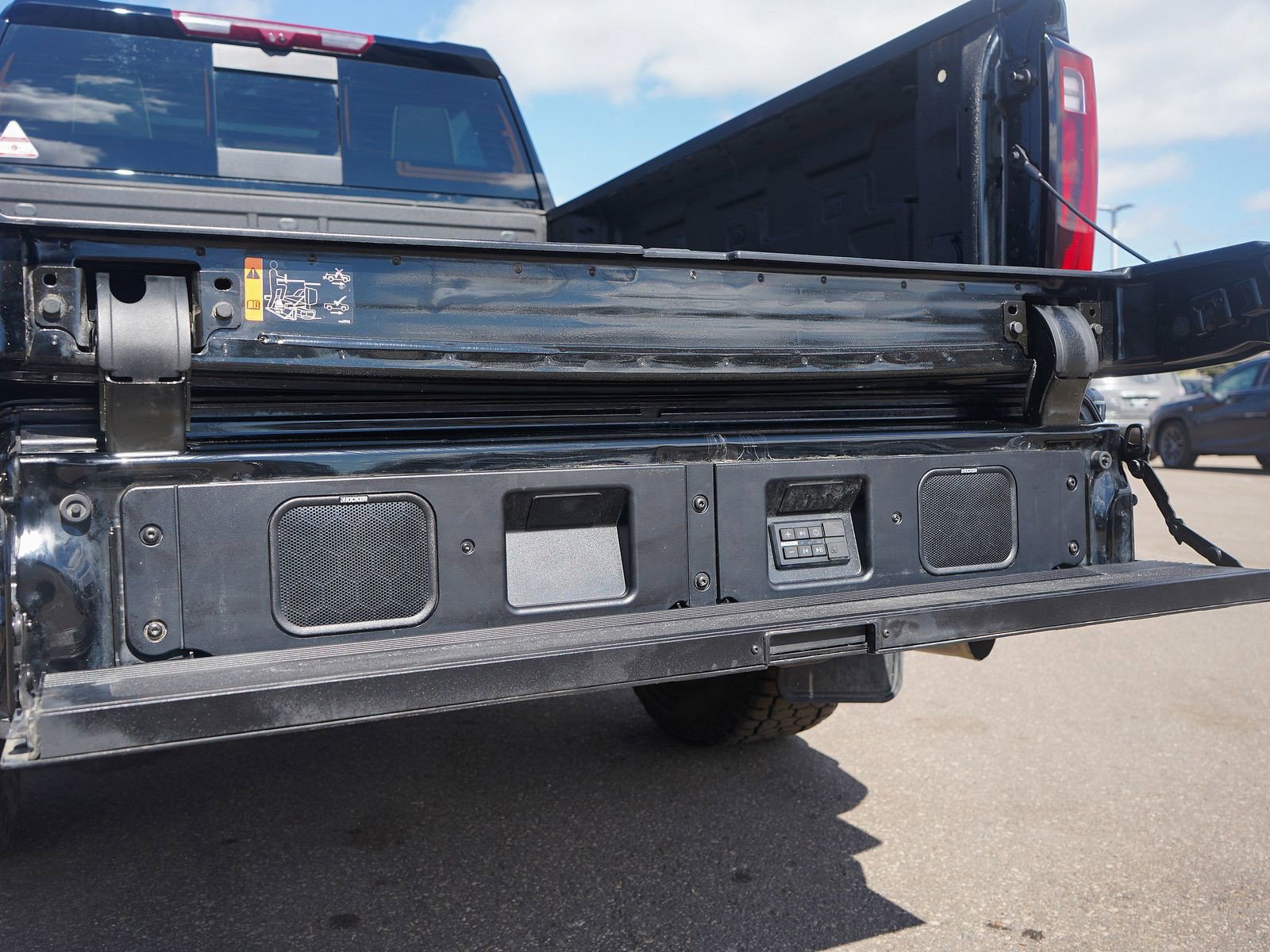 Used 2025 GMC Sierra 3500 Denali Ultimate image 12