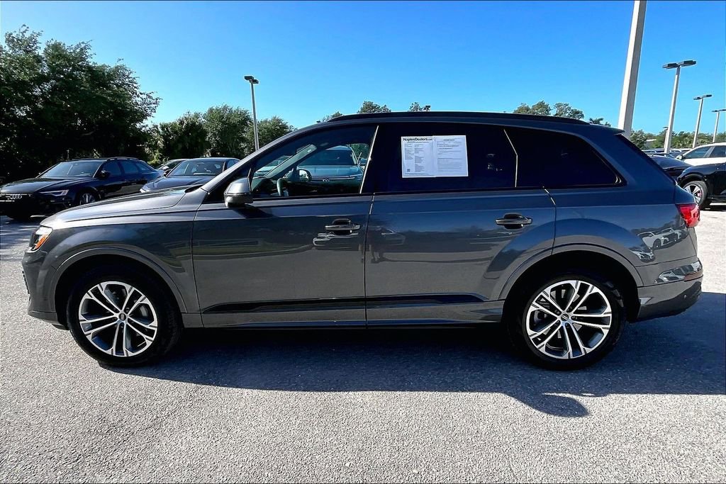 Used 2025 Audi Q7 2.0T Premium w/ Convenience Plus Package image 8