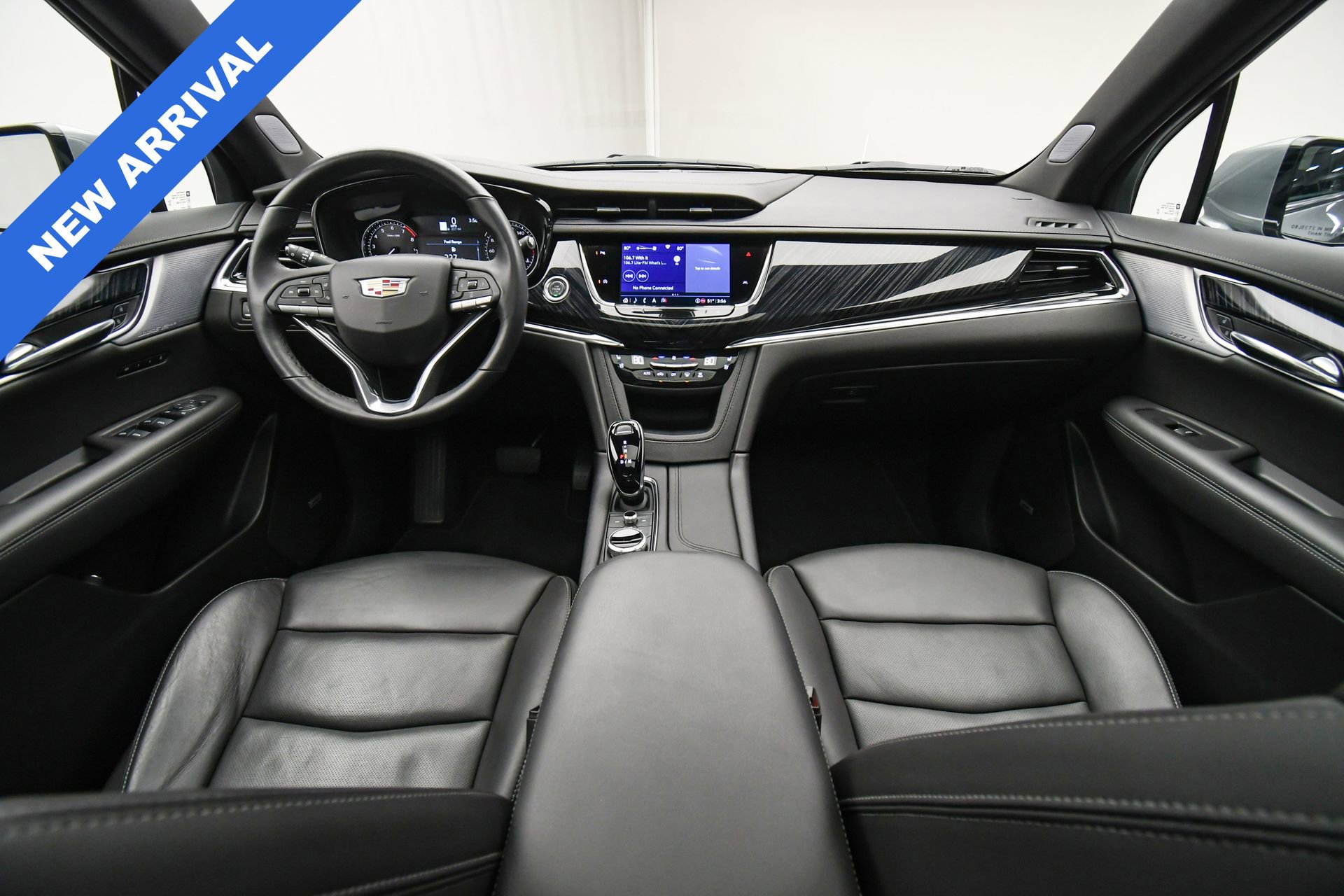 Used 2025 Cadillac XT6 Premium Luxury image 15