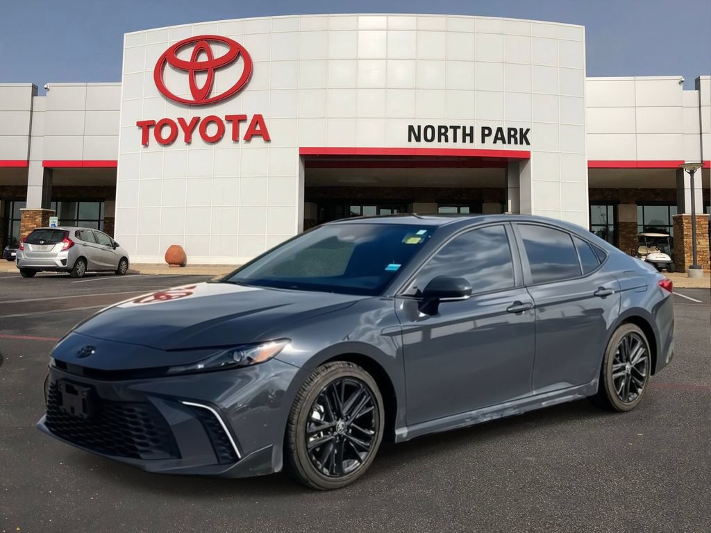 Certified 2026 Toyota Camry SE w/ Convenience Package FWD image 1