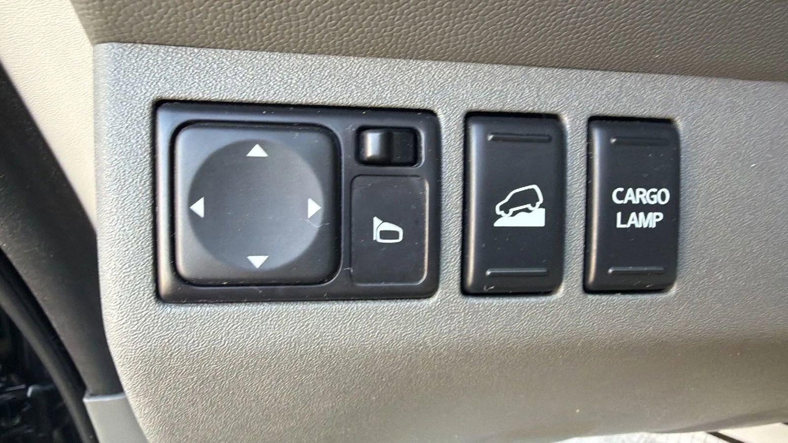 Used 2019 Nissan Frontier SV image 18