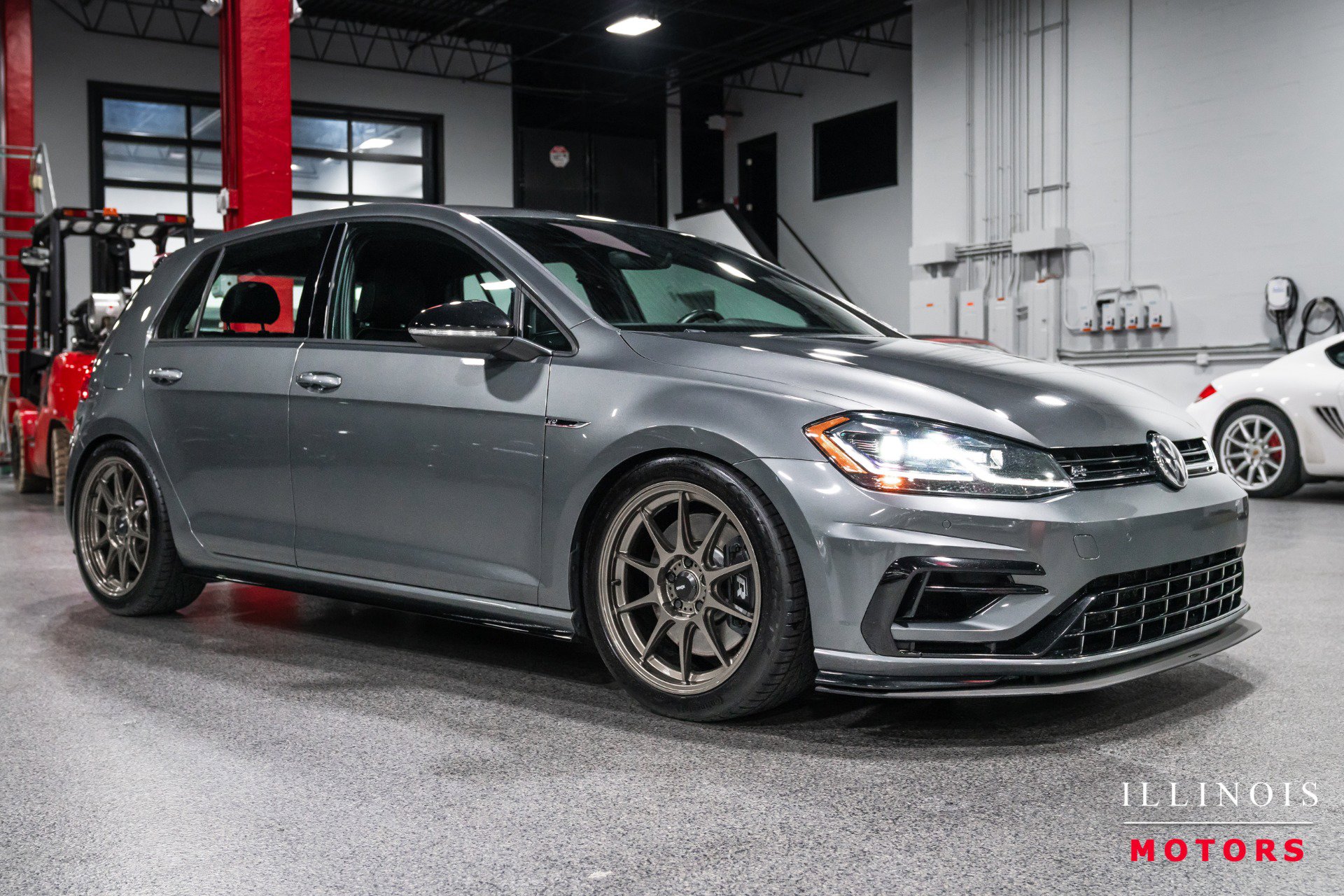 Used 2019 Volkswagen Golf 4-Door image 7