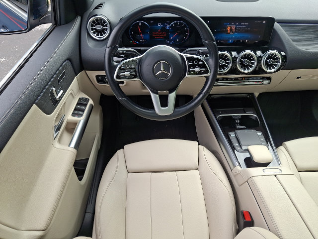 Used 2023 Mercedes-Benz GLA 250 4MATIC image 11