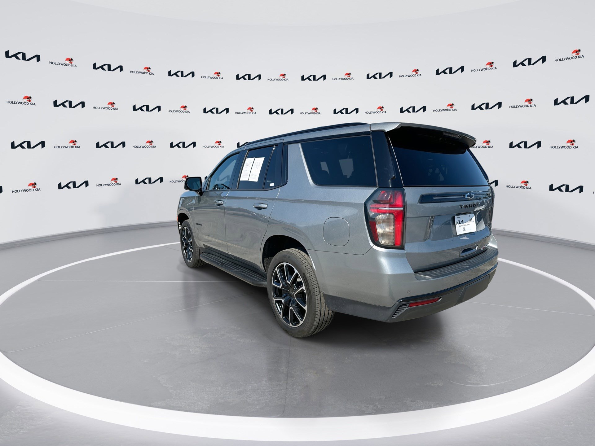 Used 2023 Chevrolet Tahoe RST w/ Luxury Package RWD image 6