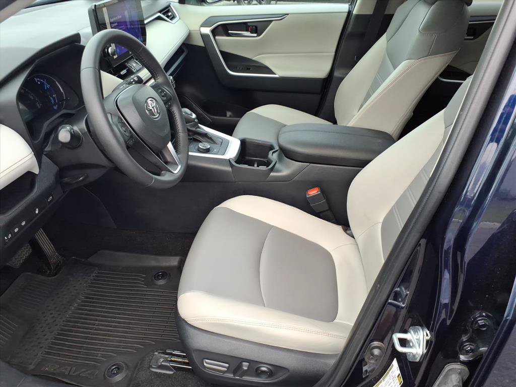 Used 2024 Toyota RAV4 XLE Premium w/ Weather Package AWD/4WD image 5