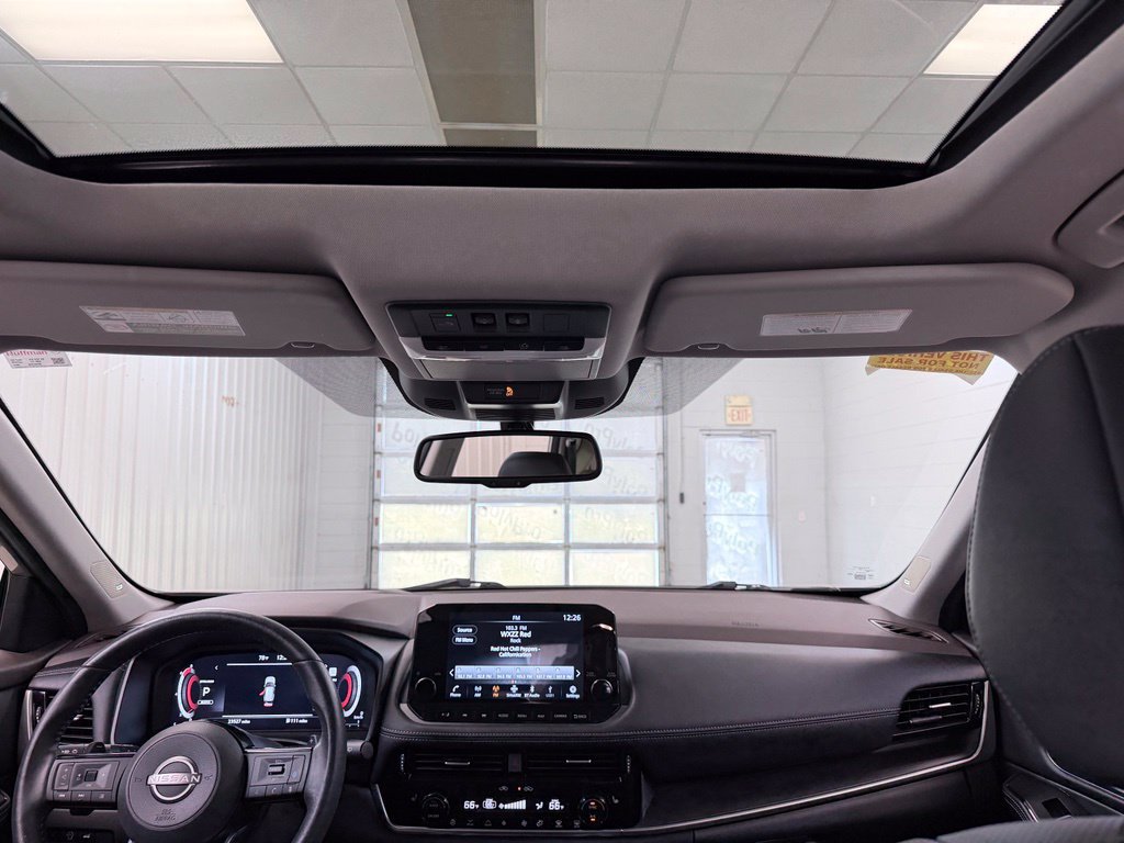 Used 2023 Nissan Rogue Platinum w/ Platinum Premium Package AWD/4WD image 28