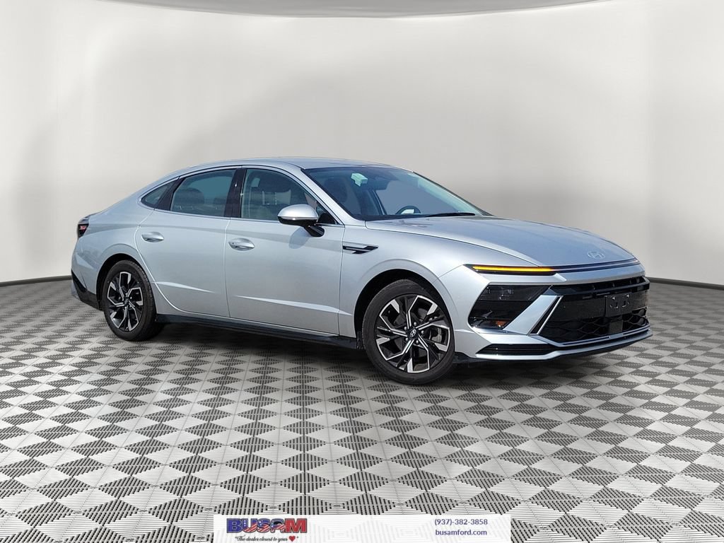 Used 2024 Hyundai Sonata SEL FWD image 1