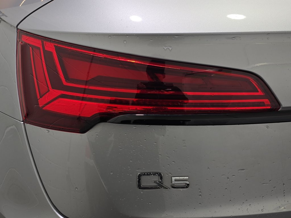 Used 2023 Audi Q5 2.0T Premium Plus w/ Premium Plus Package AWD/4WD image 34