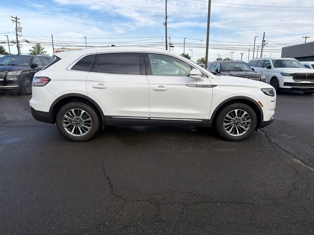 Certified 2023 Lincoln Nautilus AWD w/ Premium Package image 8