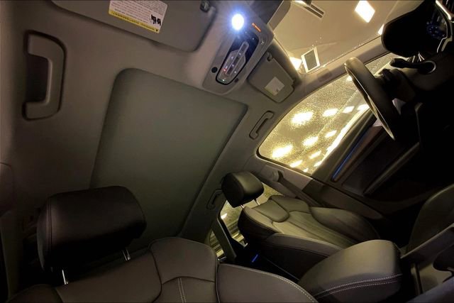 Used 2025 Audi Q5 2.0T Premium Plus w/ Premium Plus Package image 13