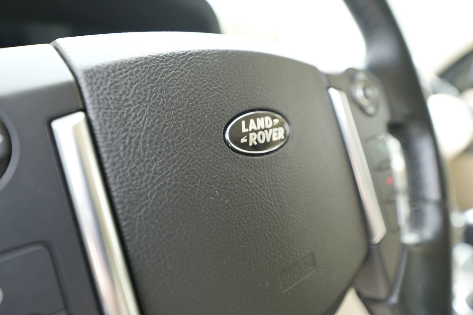 Used 2011 Land Rover Range Rover Sport Supercharged image 24