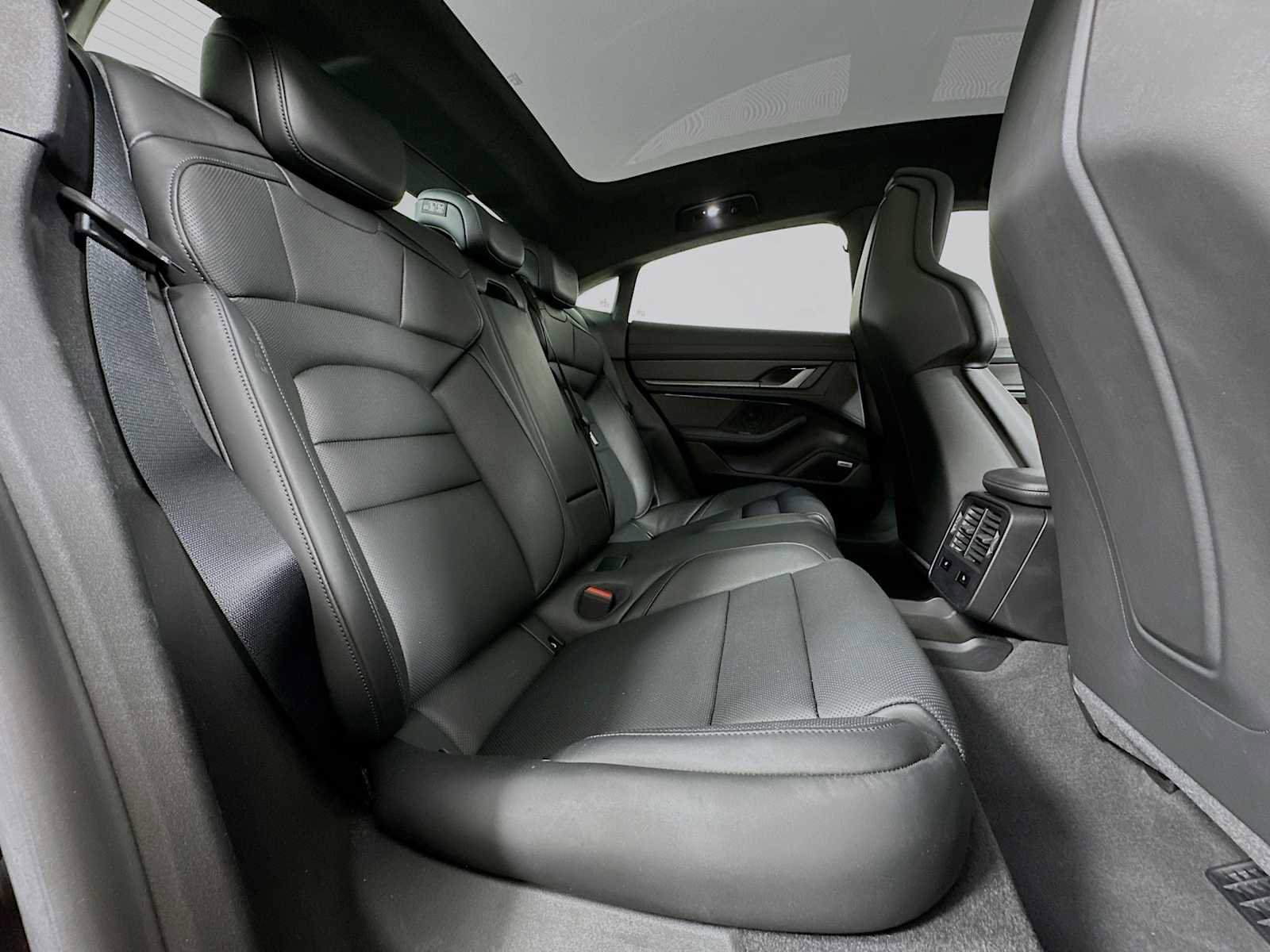 Certified 2024 Porsche Taycan Turbo S image 29