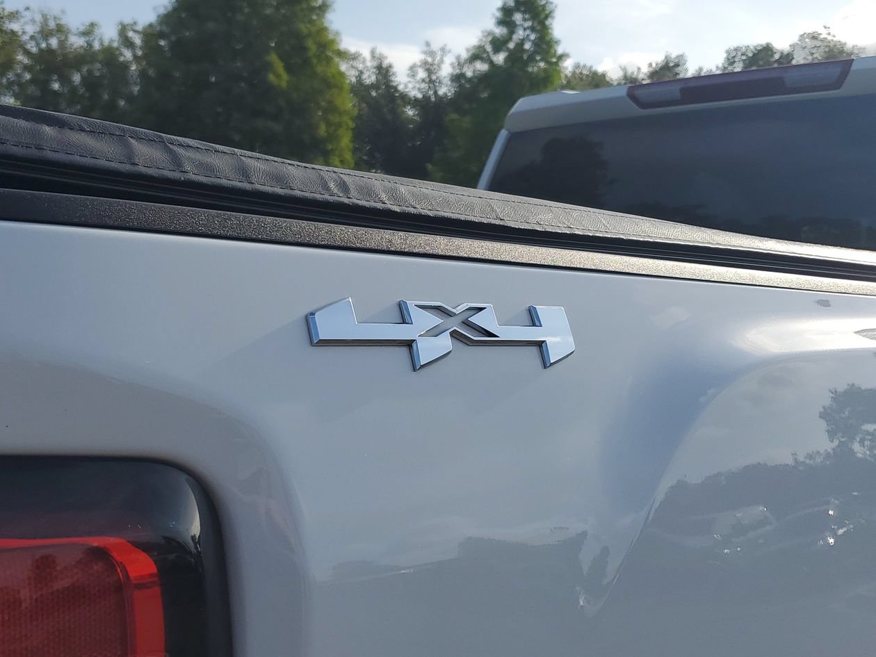 Used 2022 GMC Sierra 2500 SLE w/ SLE Convenience Package AWD/4WD image 9