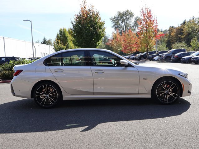 Used 2023 BMW 330e xDrive w/ M Sport Package AWD/4WD image 5