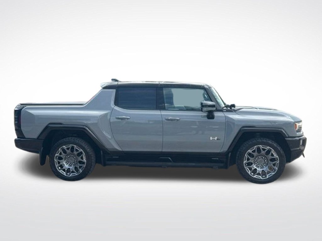 Used 2024 GMC Hummer EV 3X w/ LPO, Illumination Package AWD/4WD image 9