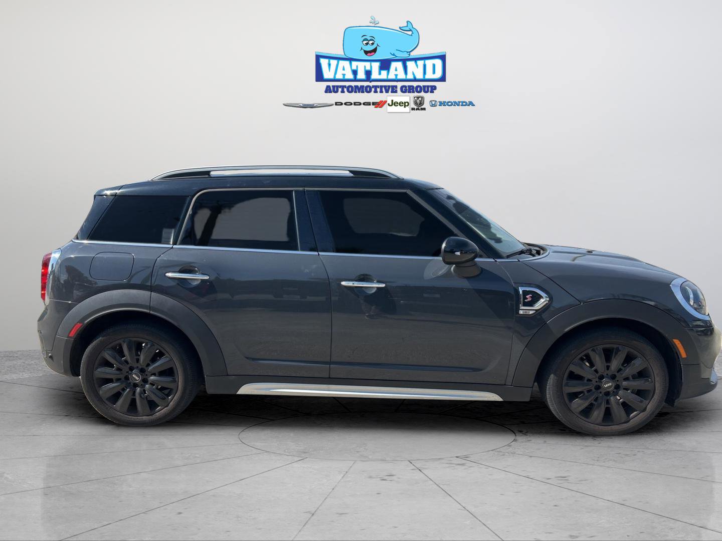 Used 2019 MINI Cooper Countryman S w/ Storage Package FWD image 6