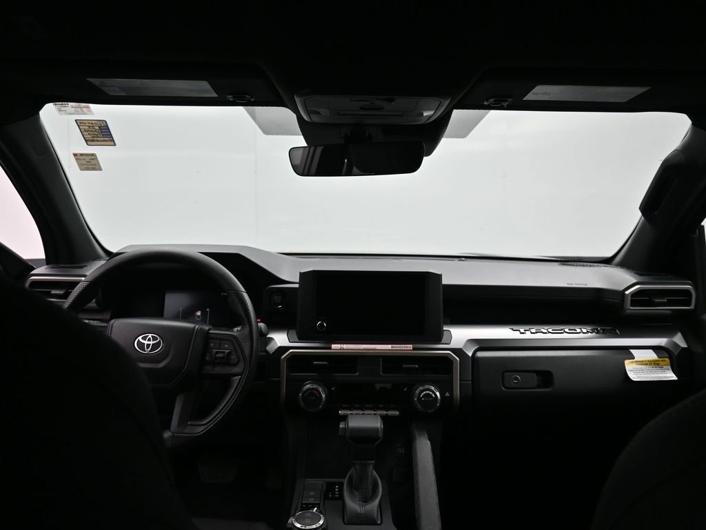 Certified 2025 Toyota Tacoma SR5 AWD/4WD image 29