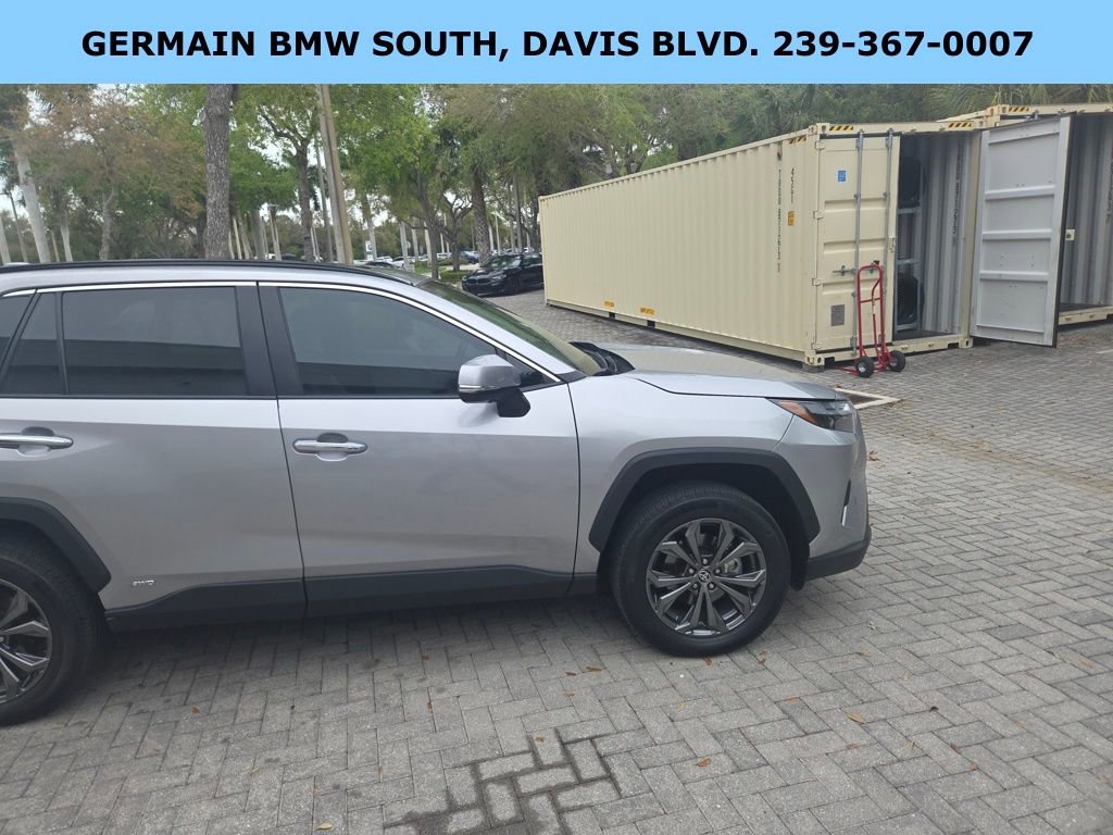Used 2023 Toyota RAV4 Limited image 23