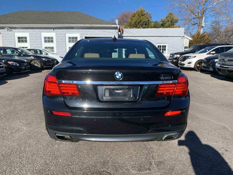 Used 2014 BMW 740i image 6