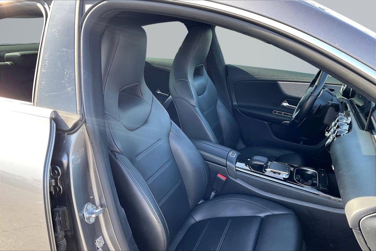Used 2020 Mercedes-Benz CLA 250 image 7