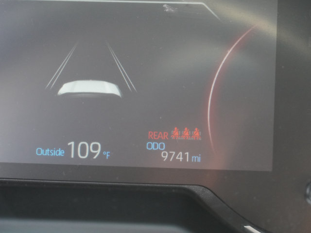 Used 2025 Toyota RAV4 LE AWD/4WD image 30