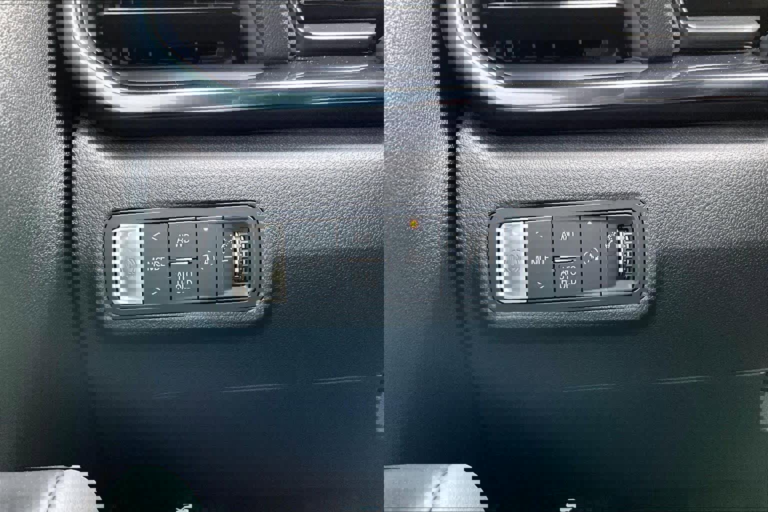 Used 2026 GMC Terrain AT4 w/ Convenience Package III image 34