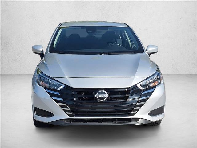 Used 2025 Nissan Versa SV FWD image 2