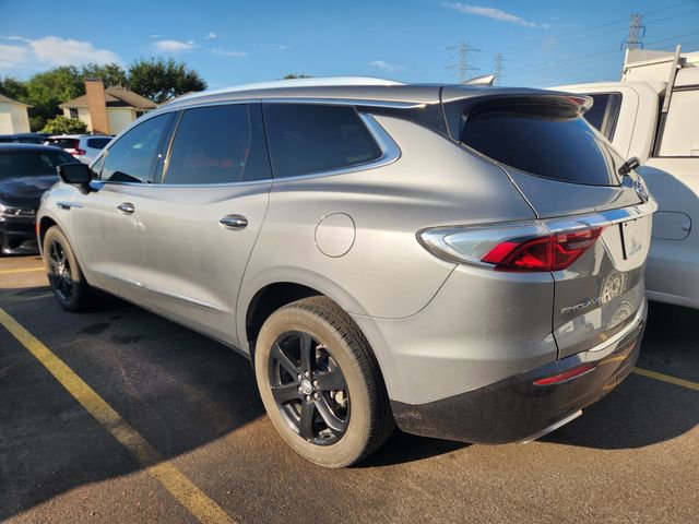 Used 2024 Buick Enclave Essence w/ Experience Buick Package FWD image 3