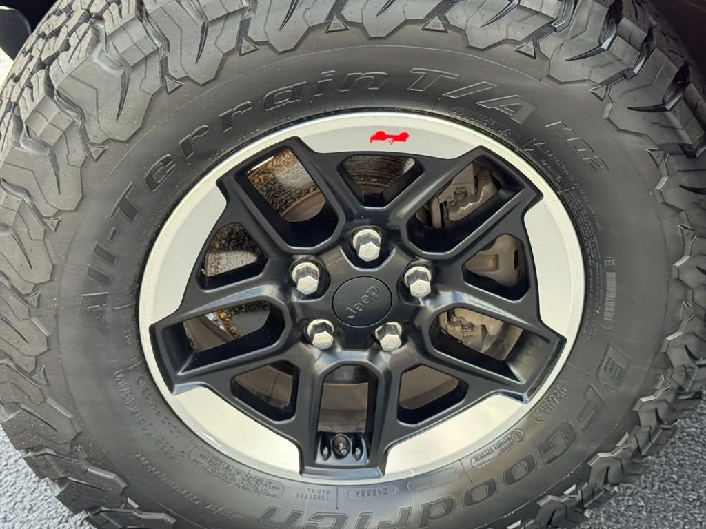 Used 2020 Jeep Wrangler Unlimited Rubicon w/ LED Lighting Group AWD/4WD image 14