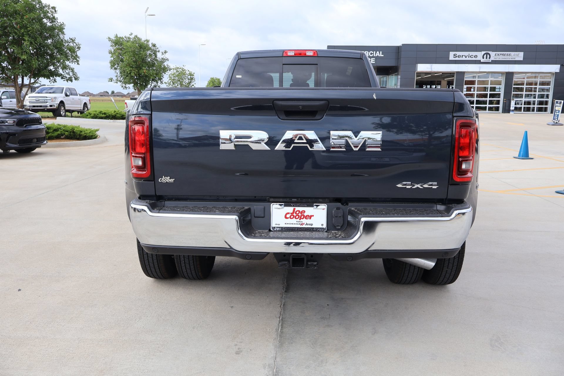 New 2026 RAM 3500 Tradesman AWD/4WD image 21