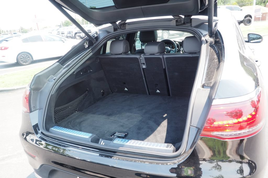 Used 2020 Mercedes-Benz GLC 300 4MATIC Coupe image 19