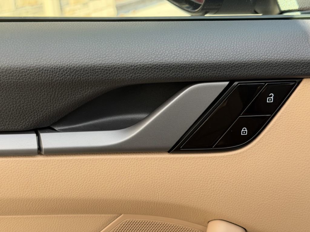 Used 2020 Porsche 911 Carrera image 24