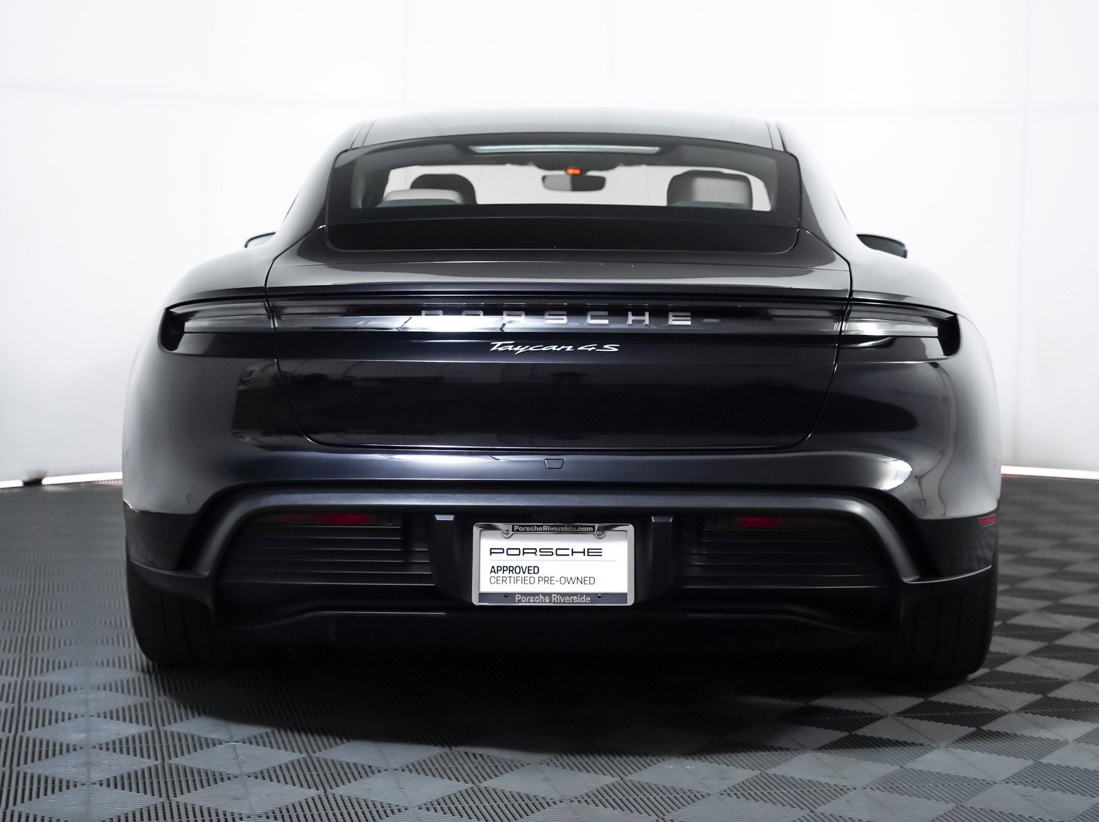 Certified 2024 Porsche Taycan 4S image 11