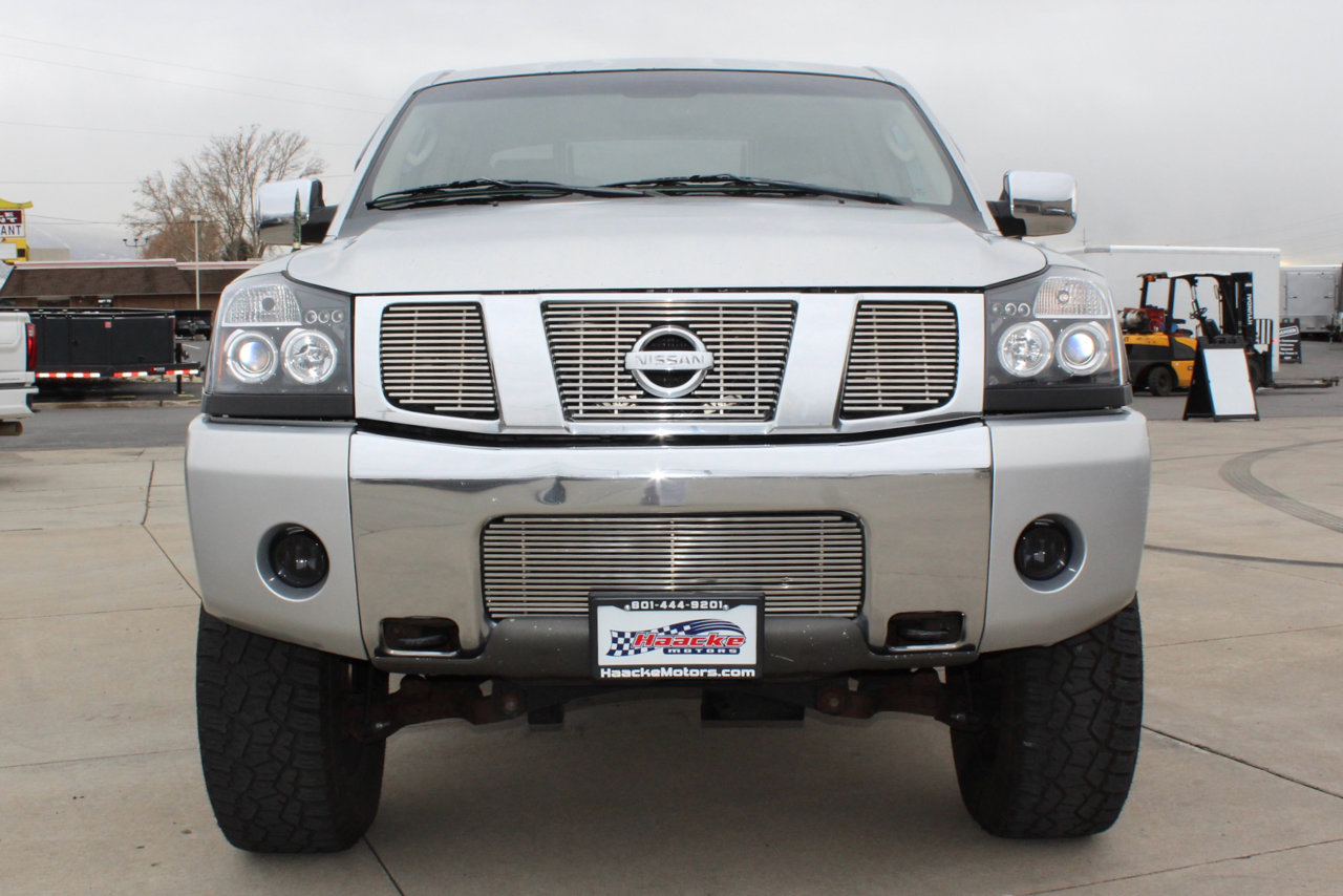 Used 2006 Nissan Titan LE w/ (R02) LE Off-Road Pkg image 8