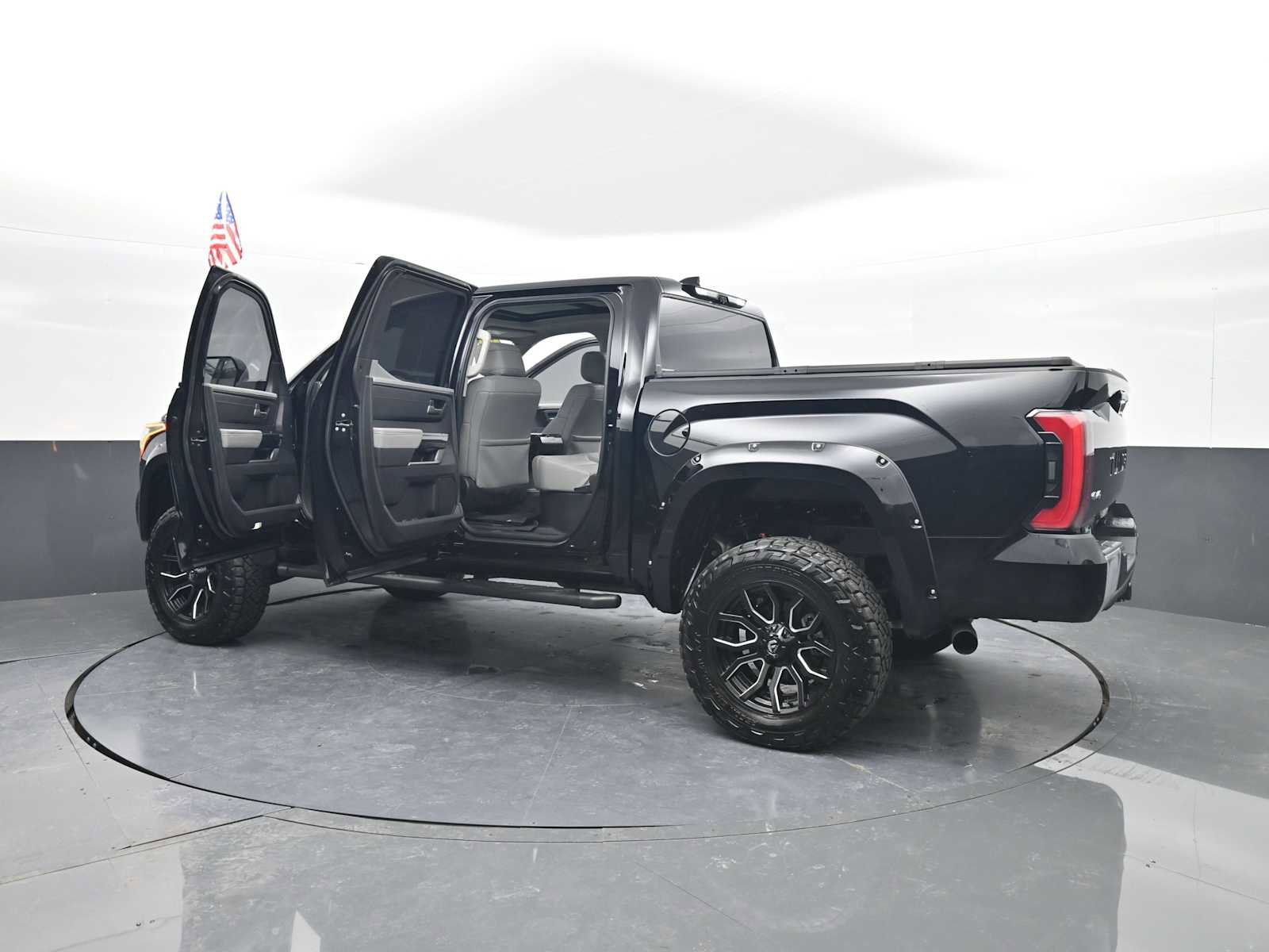 Used 2023 Toyota Tundra Limited image 50