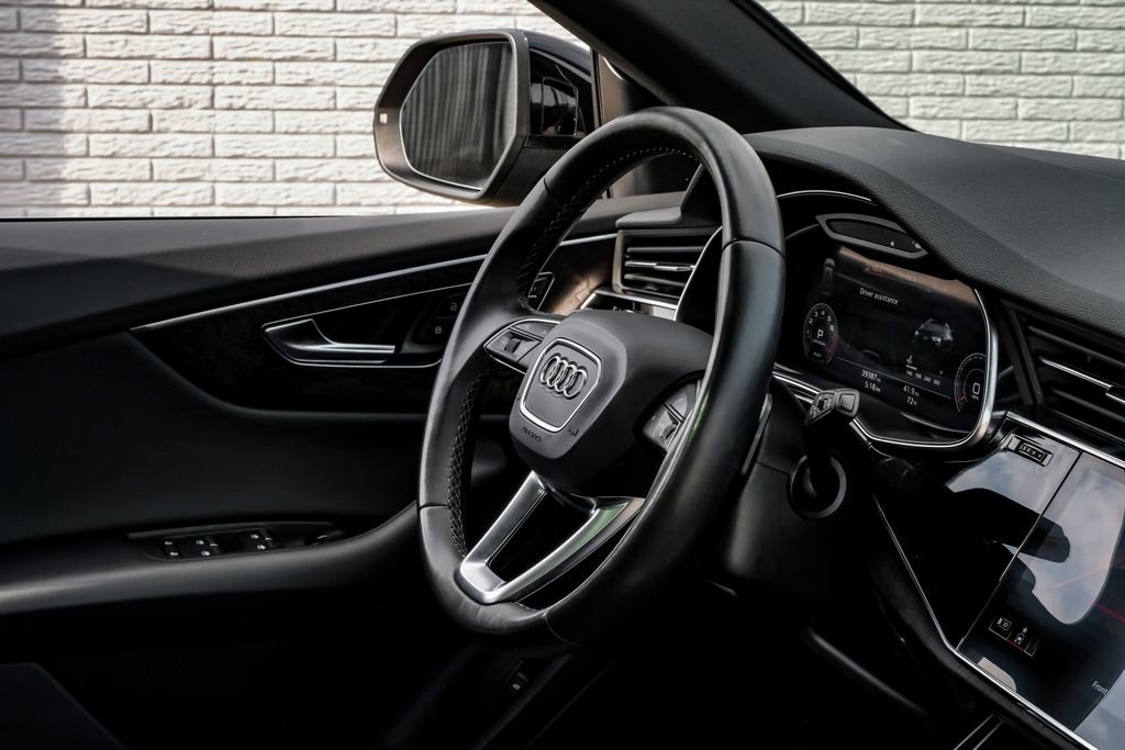 Used 2022 Audi Q8 Premium Plus AWD/4WD image 14