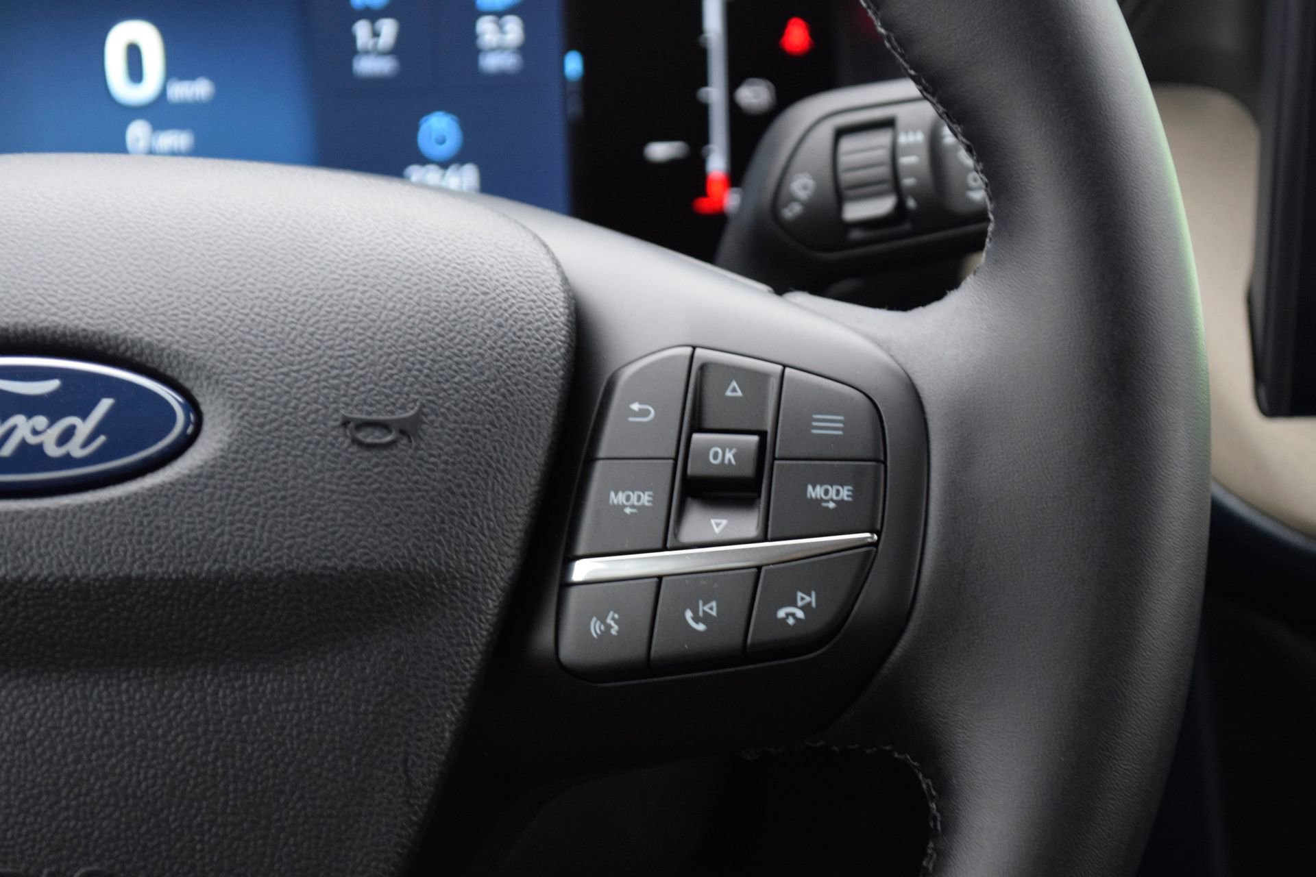 New 2026 Ford Maverick Lariat image 10