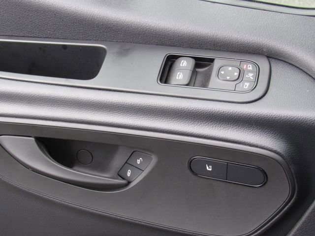 Used 2025 Mercedes-Benz Sprinter 2500 image 34