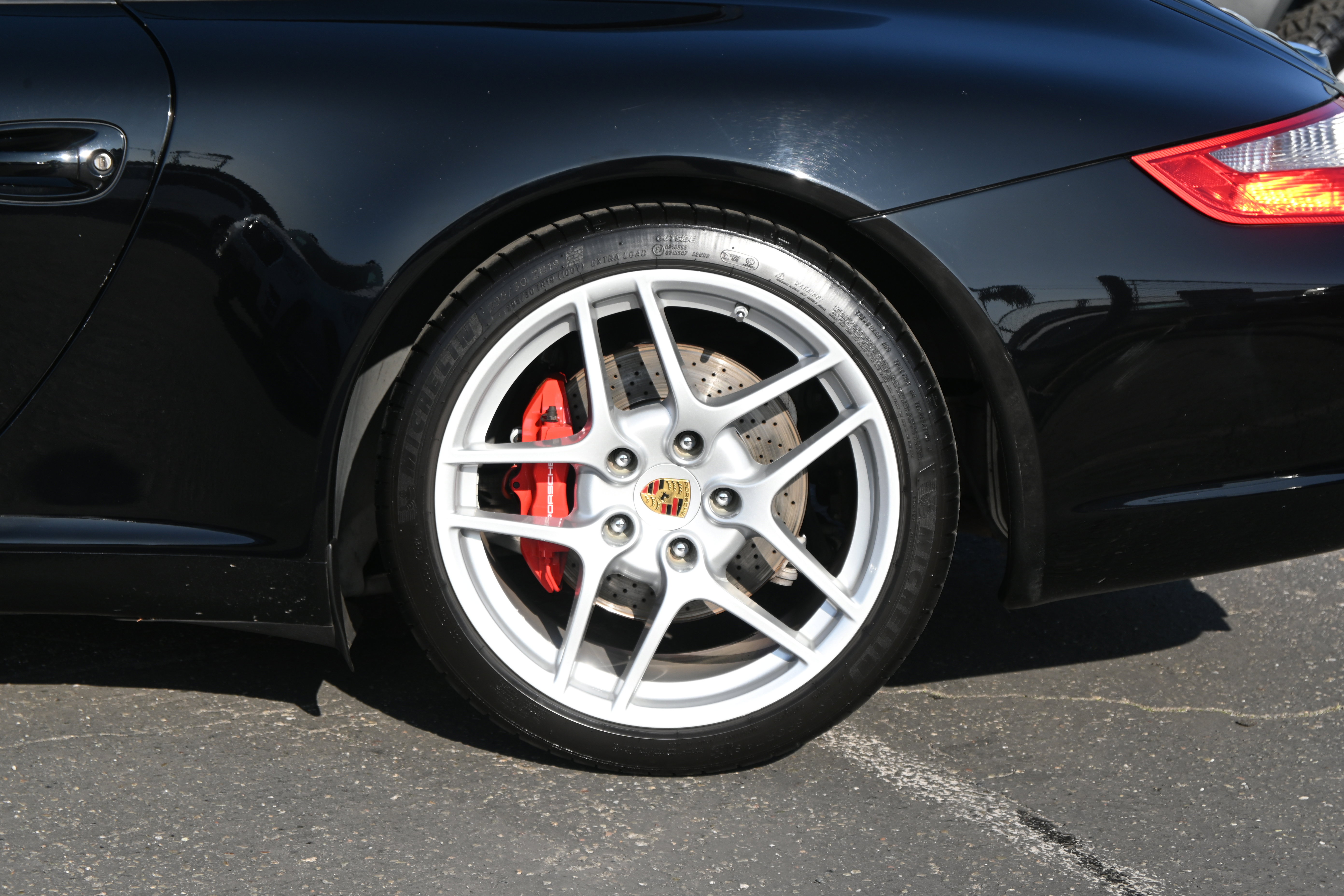 Used 2007 Porsche 911 Carrera S image 24