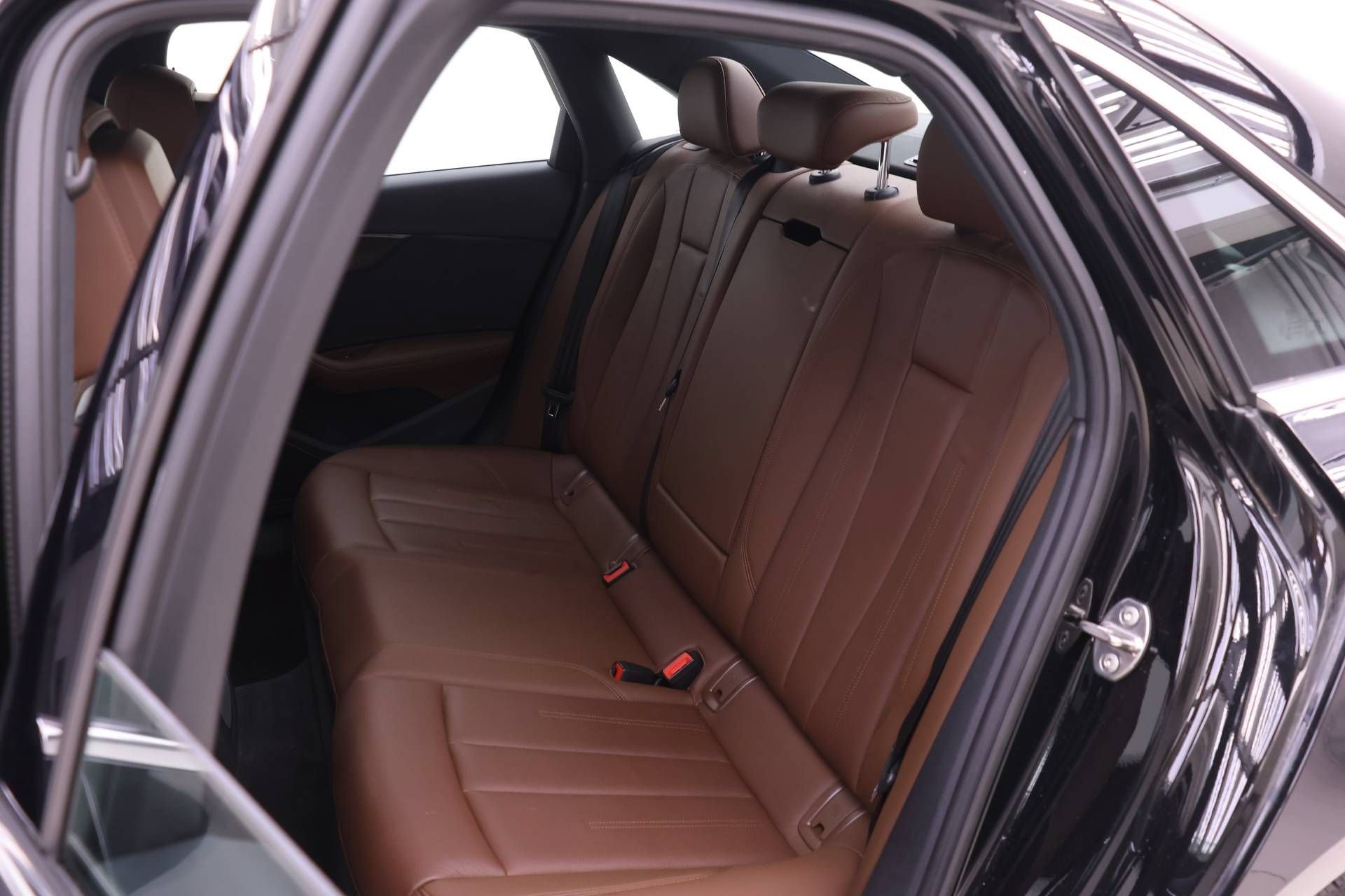 Used 2019 Audi A4 2.0T Premium Plus w/ Premium Plus Package AWD/4WD image 15
