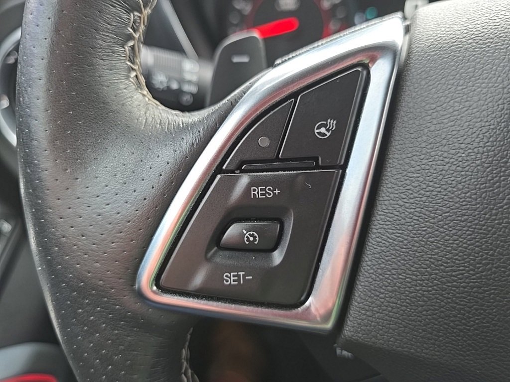 Used 2016 Chevrolet Camaro LT image 13