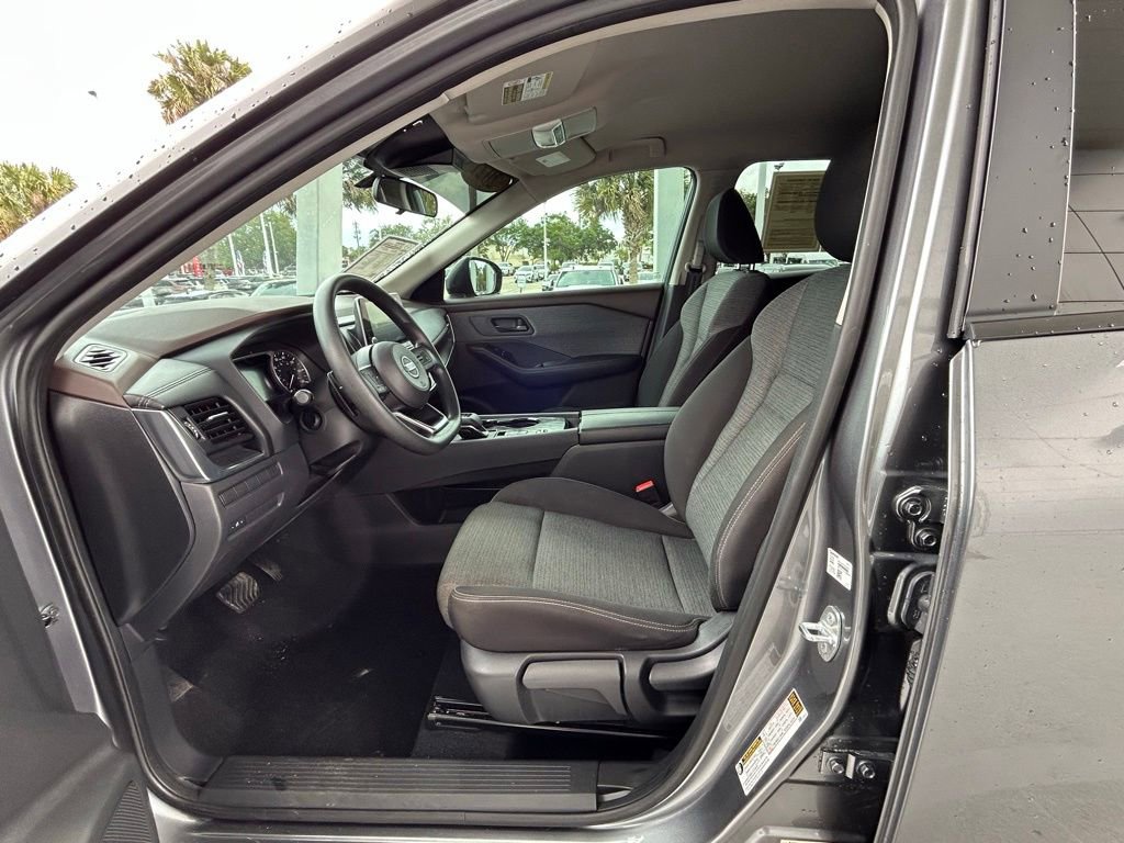 Certified 2021 Nissan Rogue S image 17