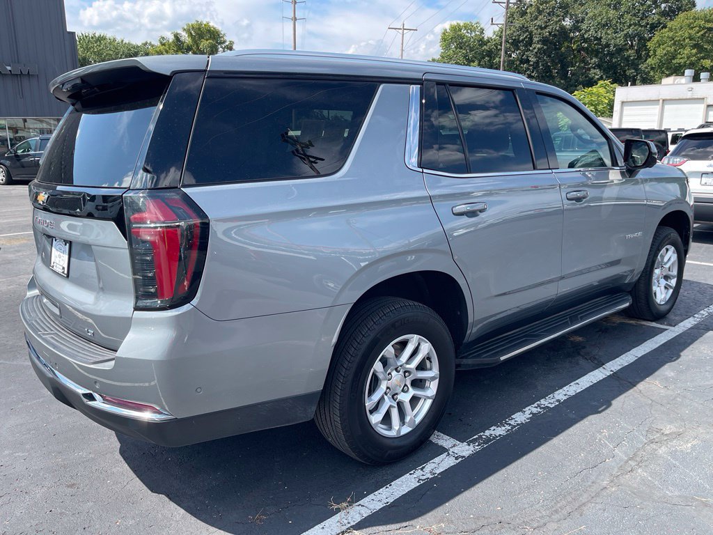 Used 2025 Chevrolet Tahoe LT AWD/4WD image 3